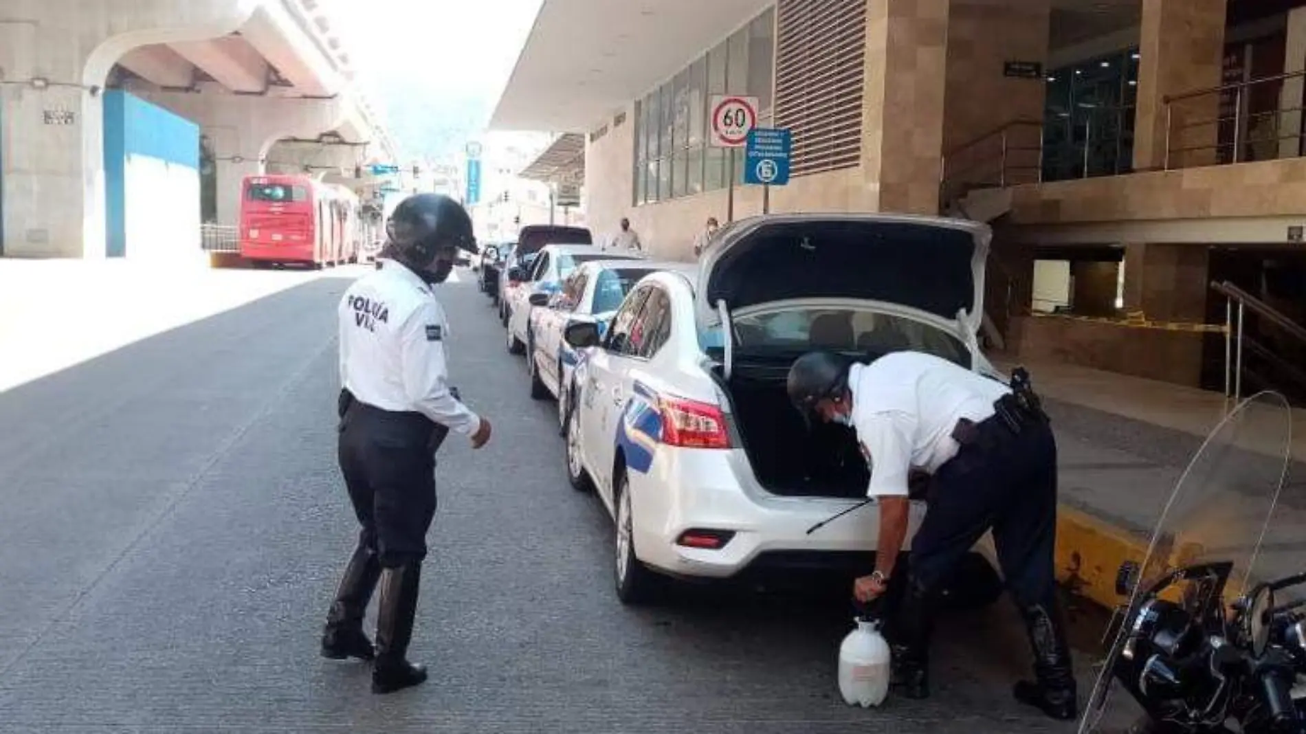 Acapulco taxi operativo sanitización